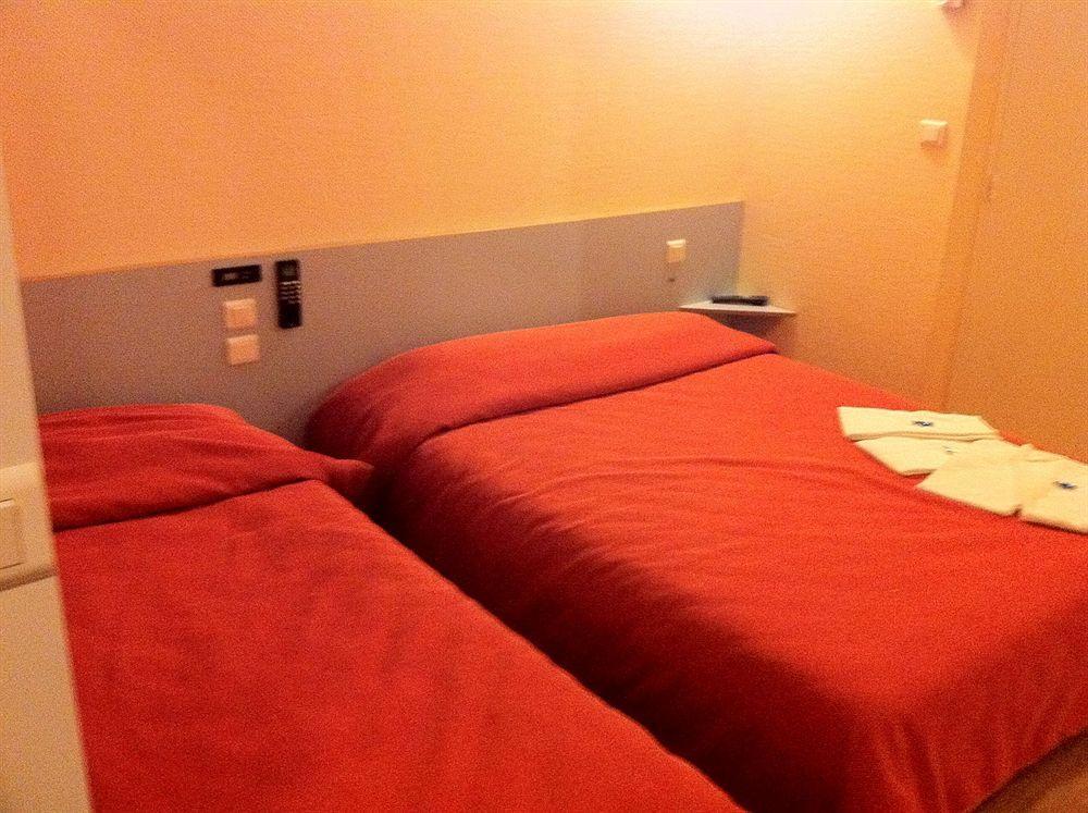 The Originals Access Aeroport, Hotel أوريلاك المظهر الخارجي الصورة